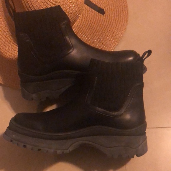 Bow Lug -Sole Leather Sock Boots Size 39.5 - Picture 2 of 9